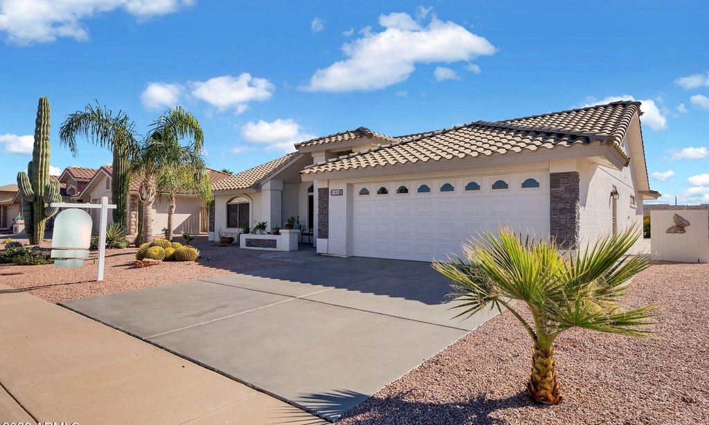 Sunland Springs Village