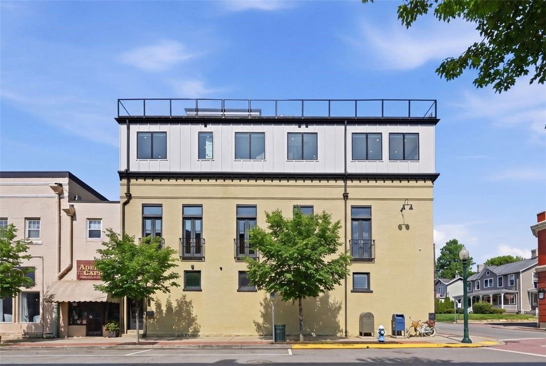 443 Walnut Street