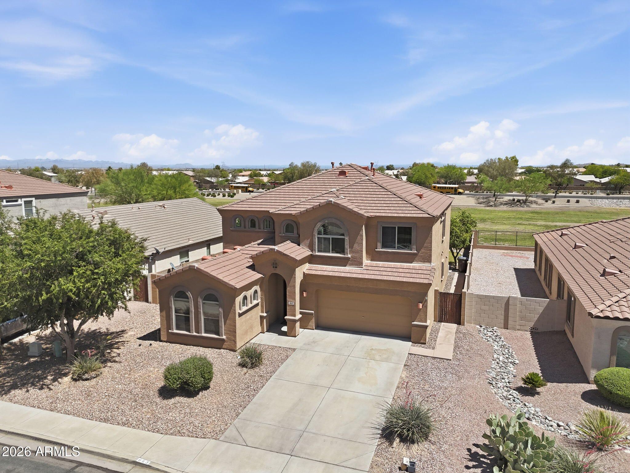 863 E Mule Train Trail