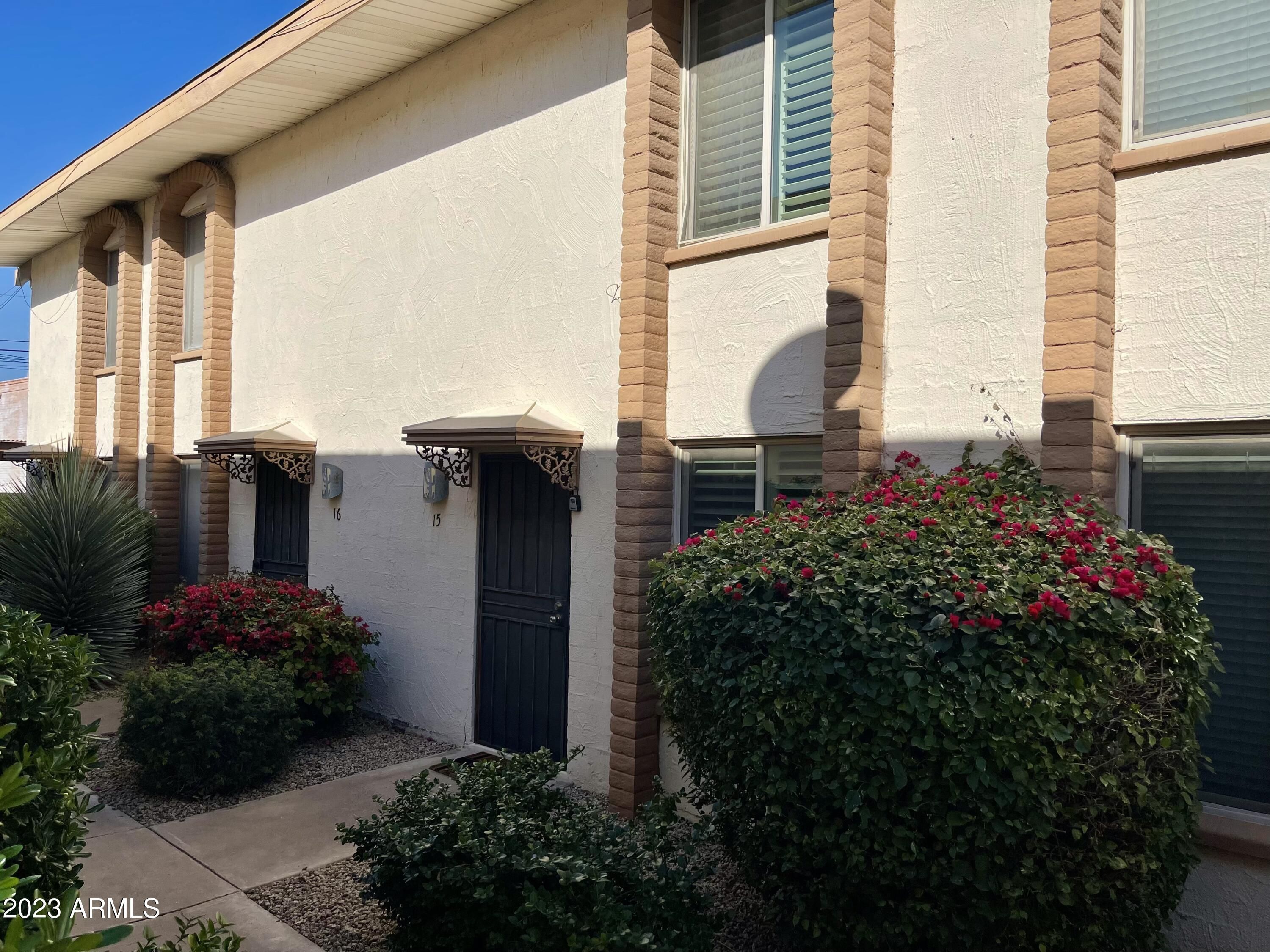4848 N Woodmere Fairway -- 15