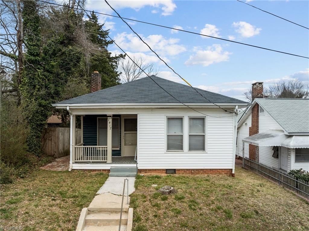 1417 W Academy Street