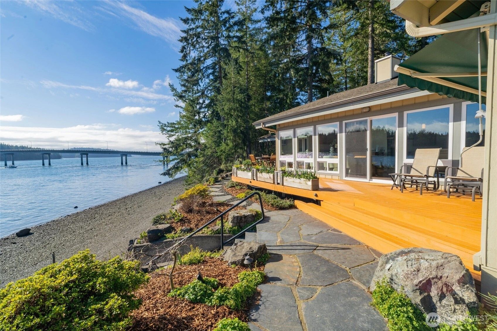 3451 E Pickering Road