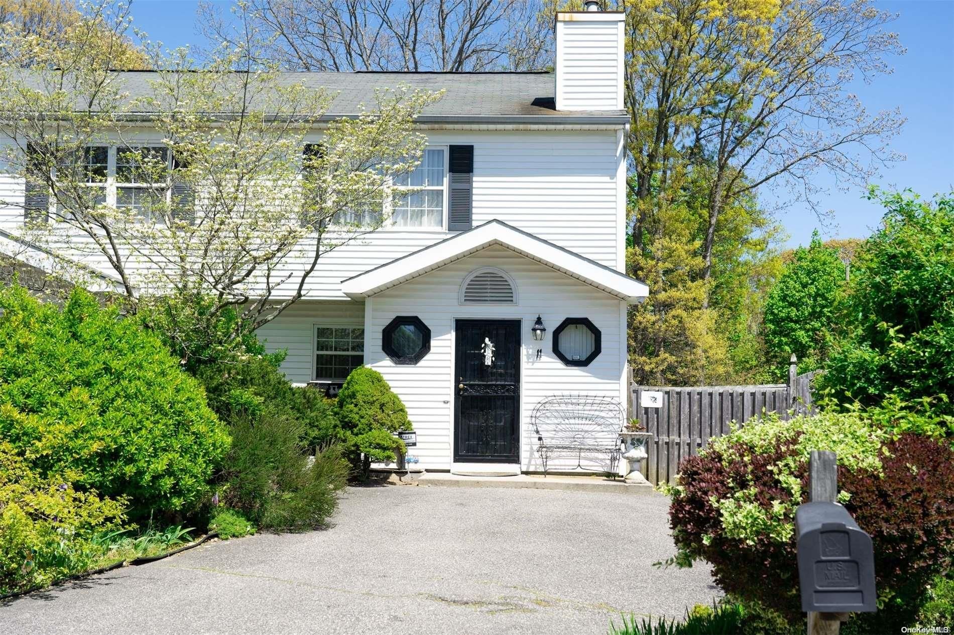 11 Trim Street