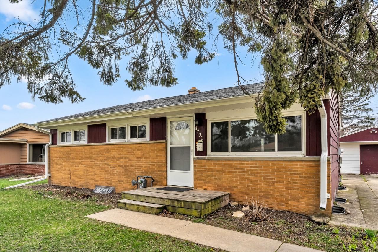 3731 St Andrews Boulevard