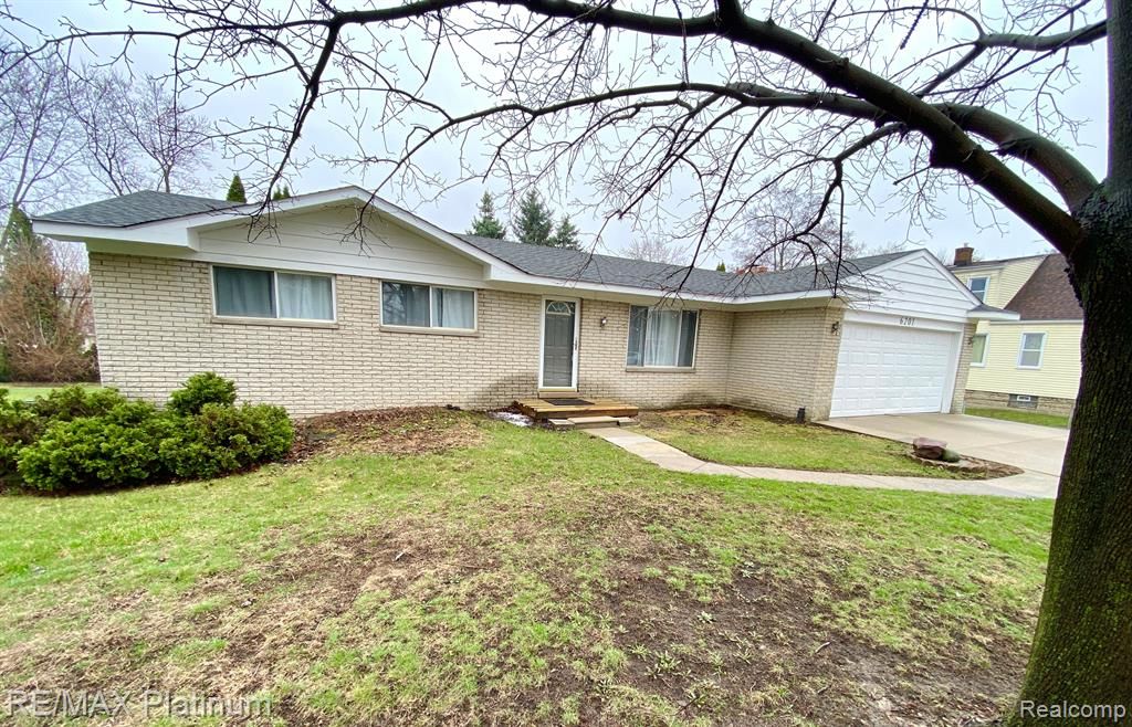 6201 Williams Lake Road