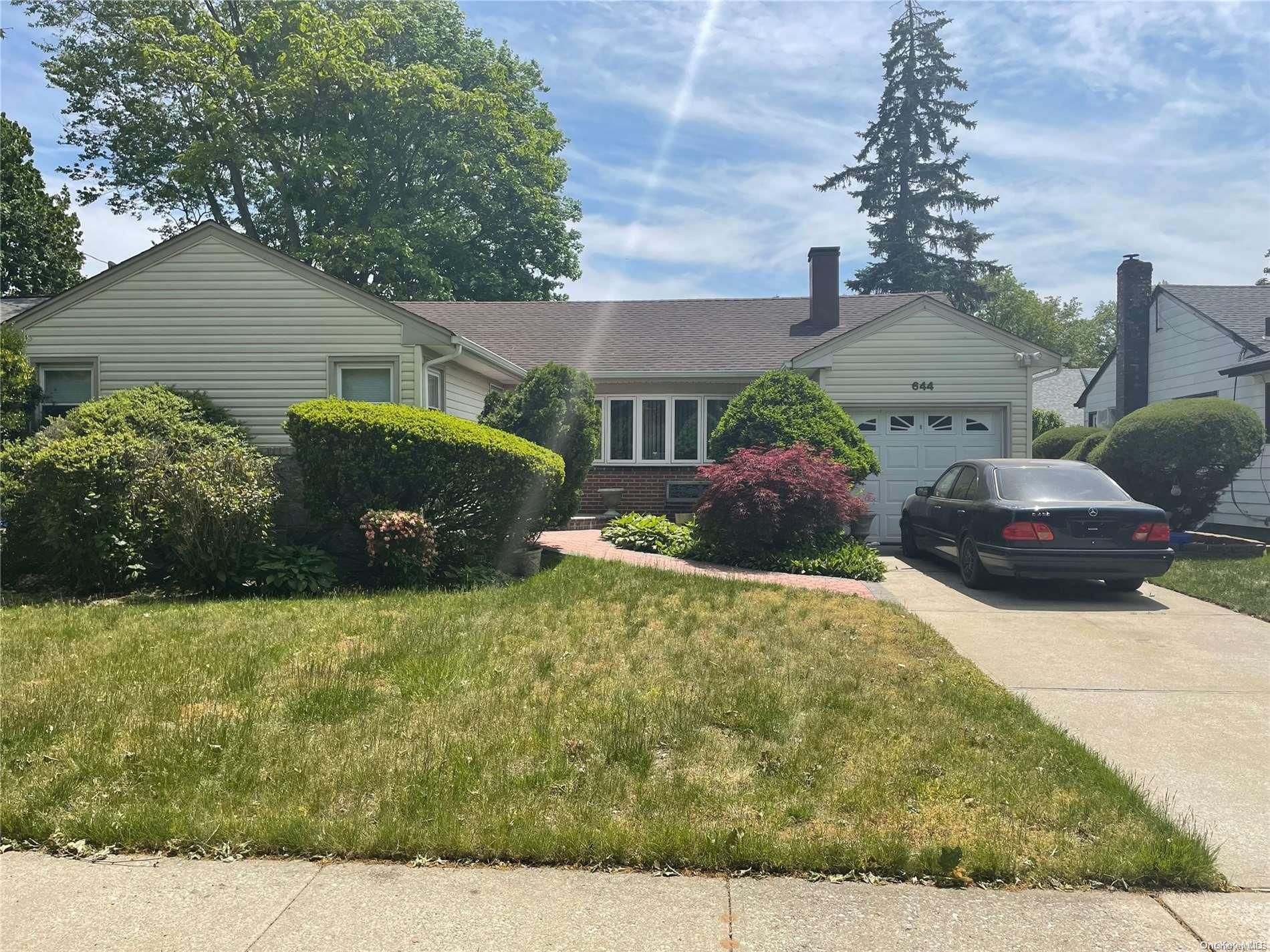 644 Mead Terrace