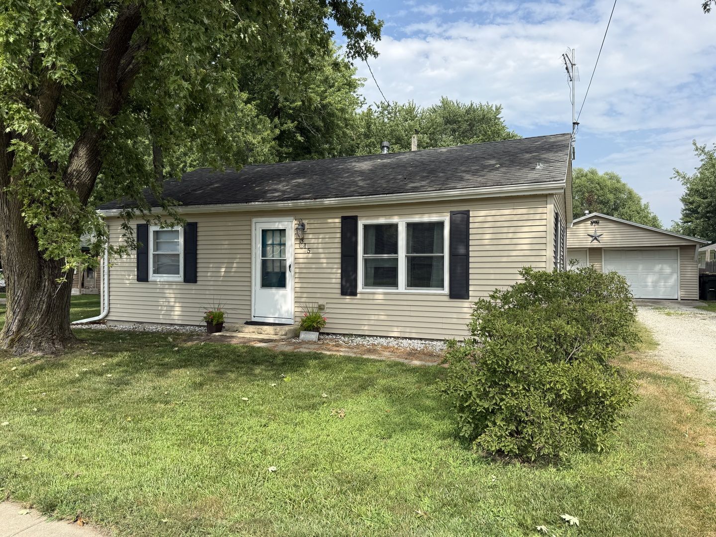 315 N Division Street