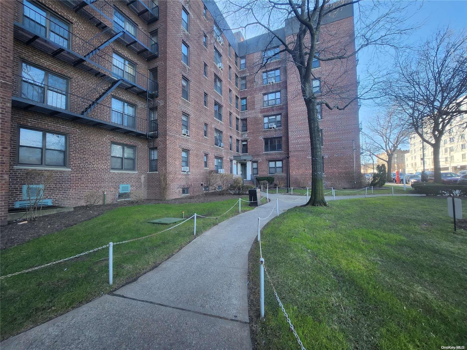 112-24 Northern Boulevard 2B