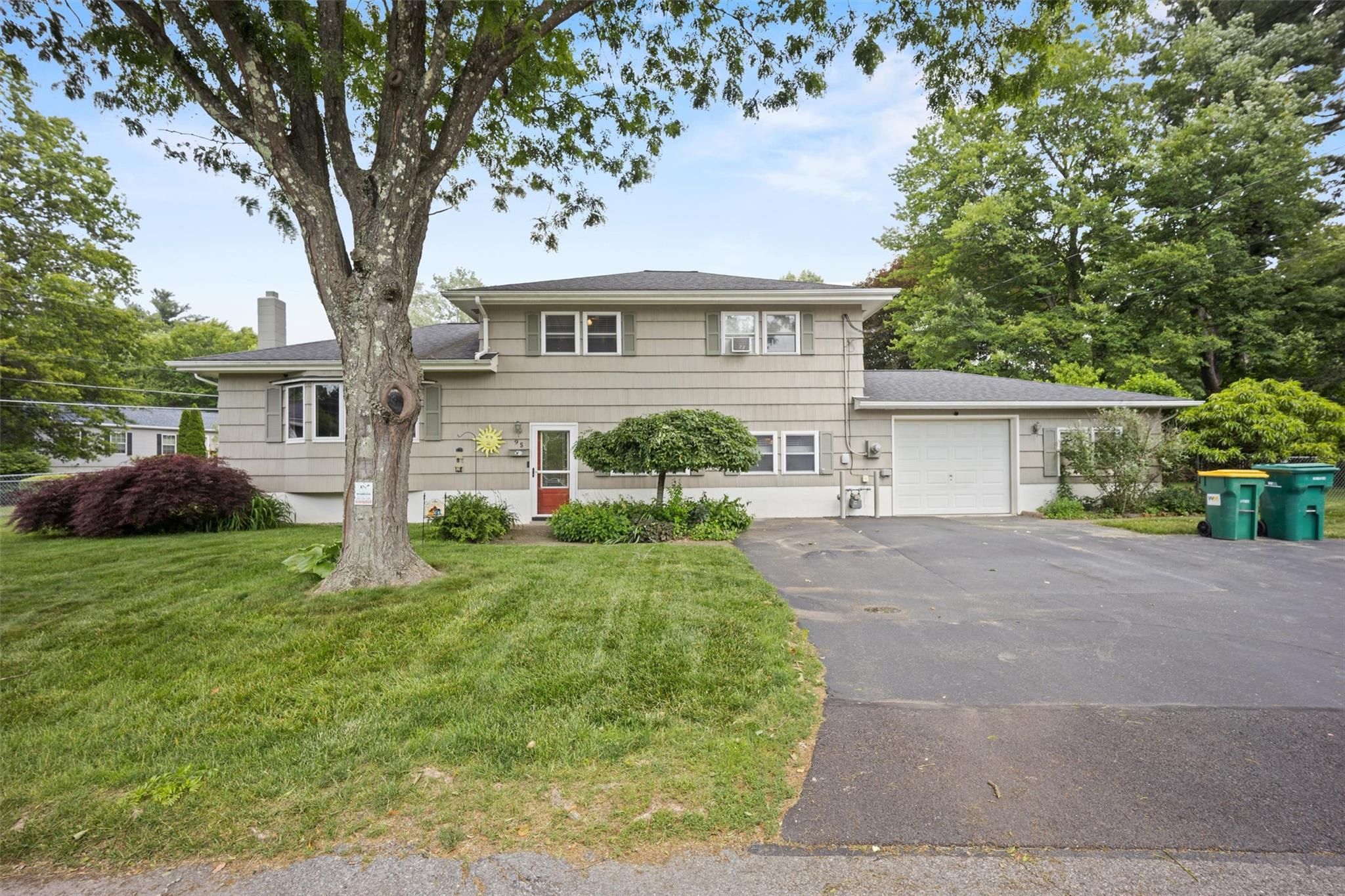 9 9 Birchwood Drive South