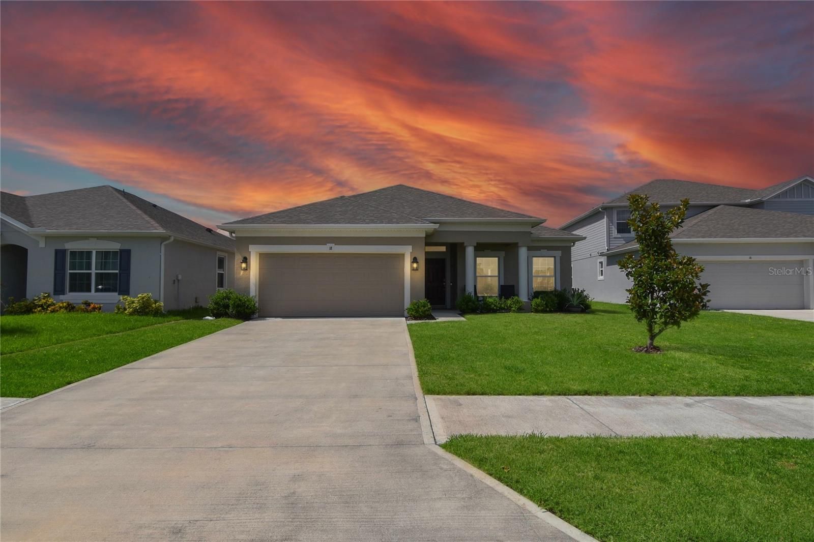 18 Oakleaf Way