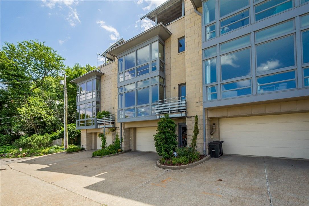 18 Windom Hill Place