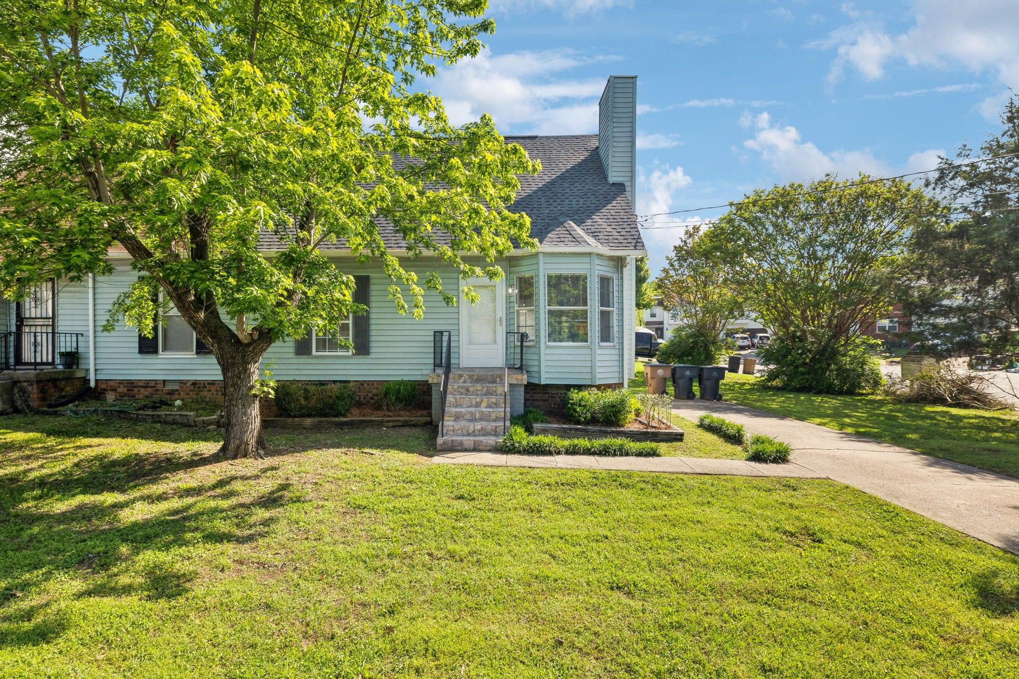 3000 Woodymore Pl