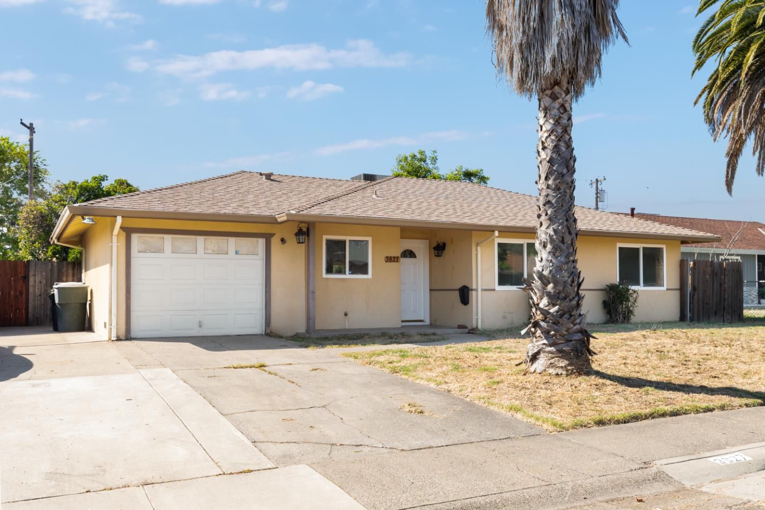 3827 Lankershim Way