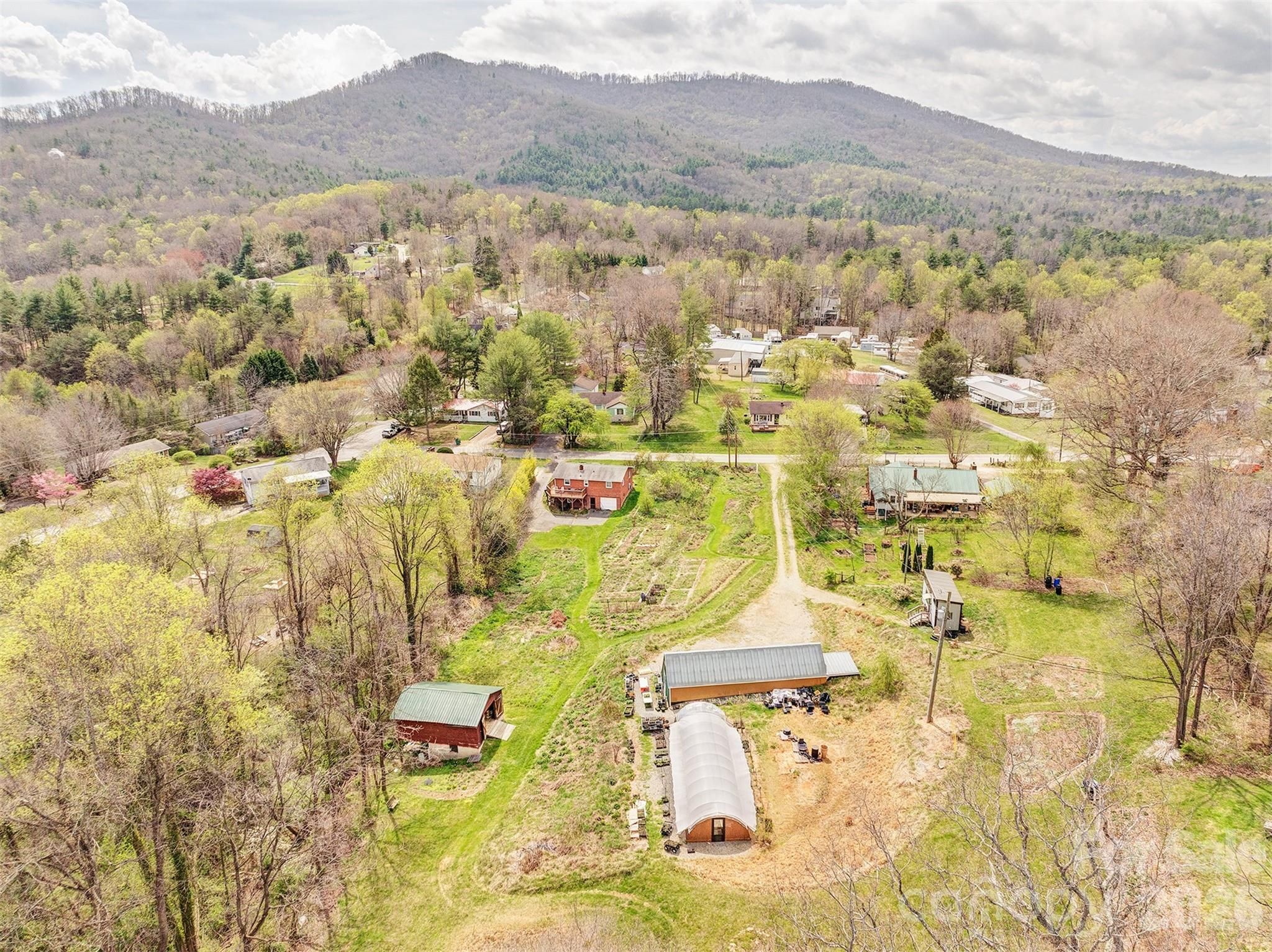 437 Onteora Boulevard