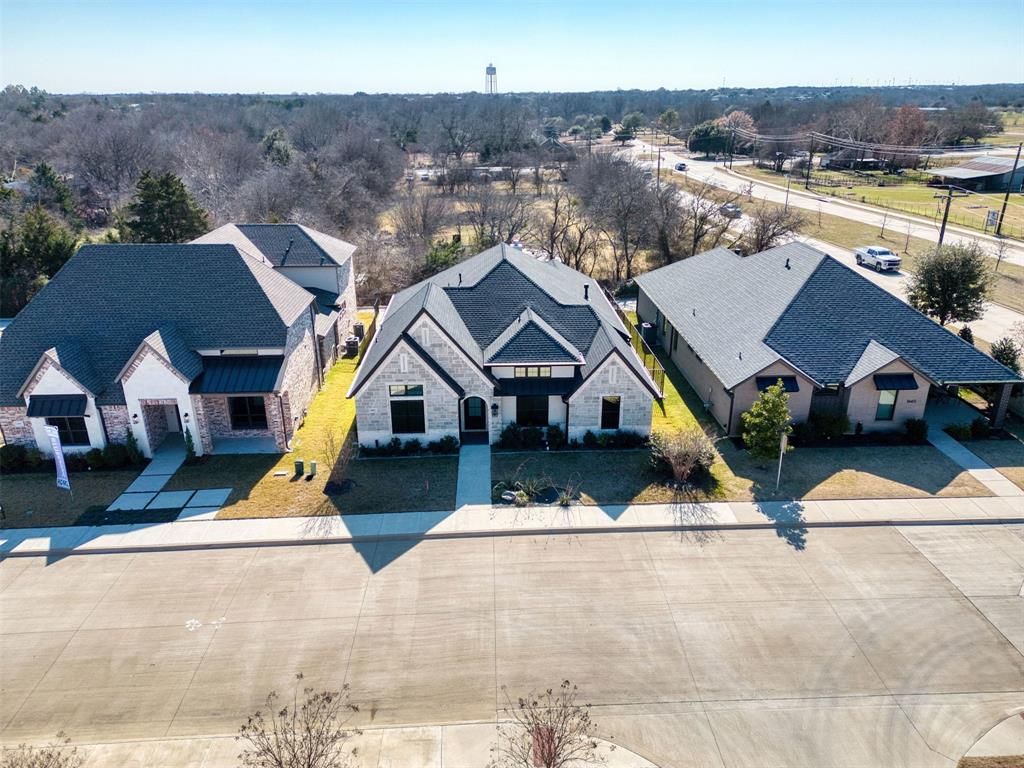 1661 Ethan Circle