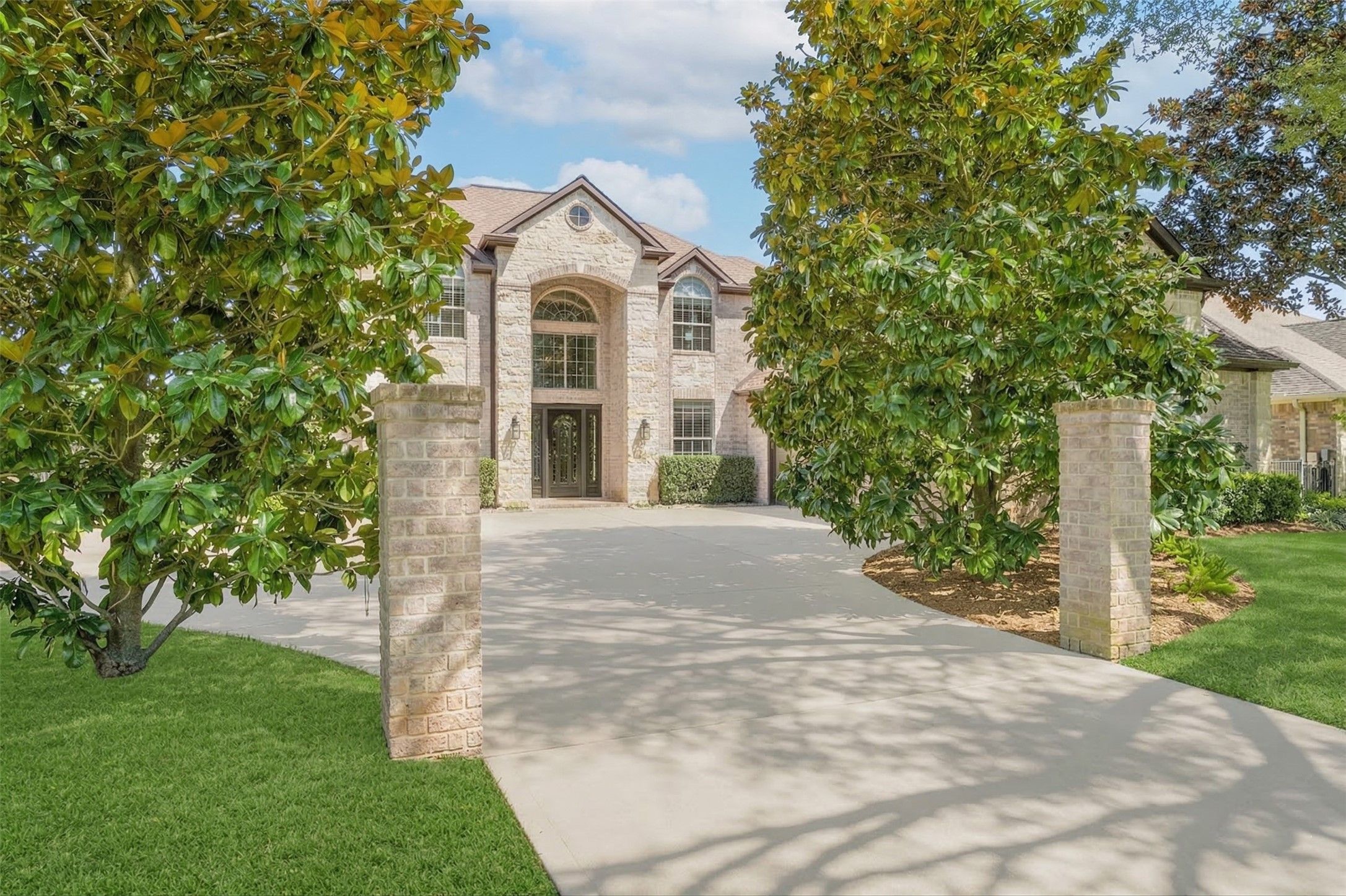4302 Weston Drive