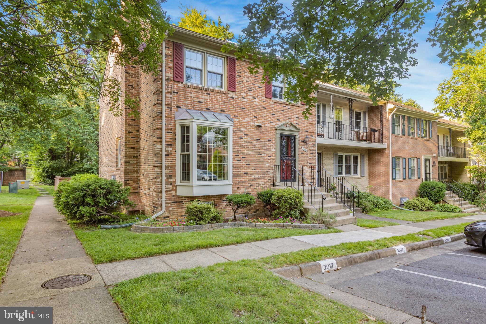 3017 Seven Oaks Place