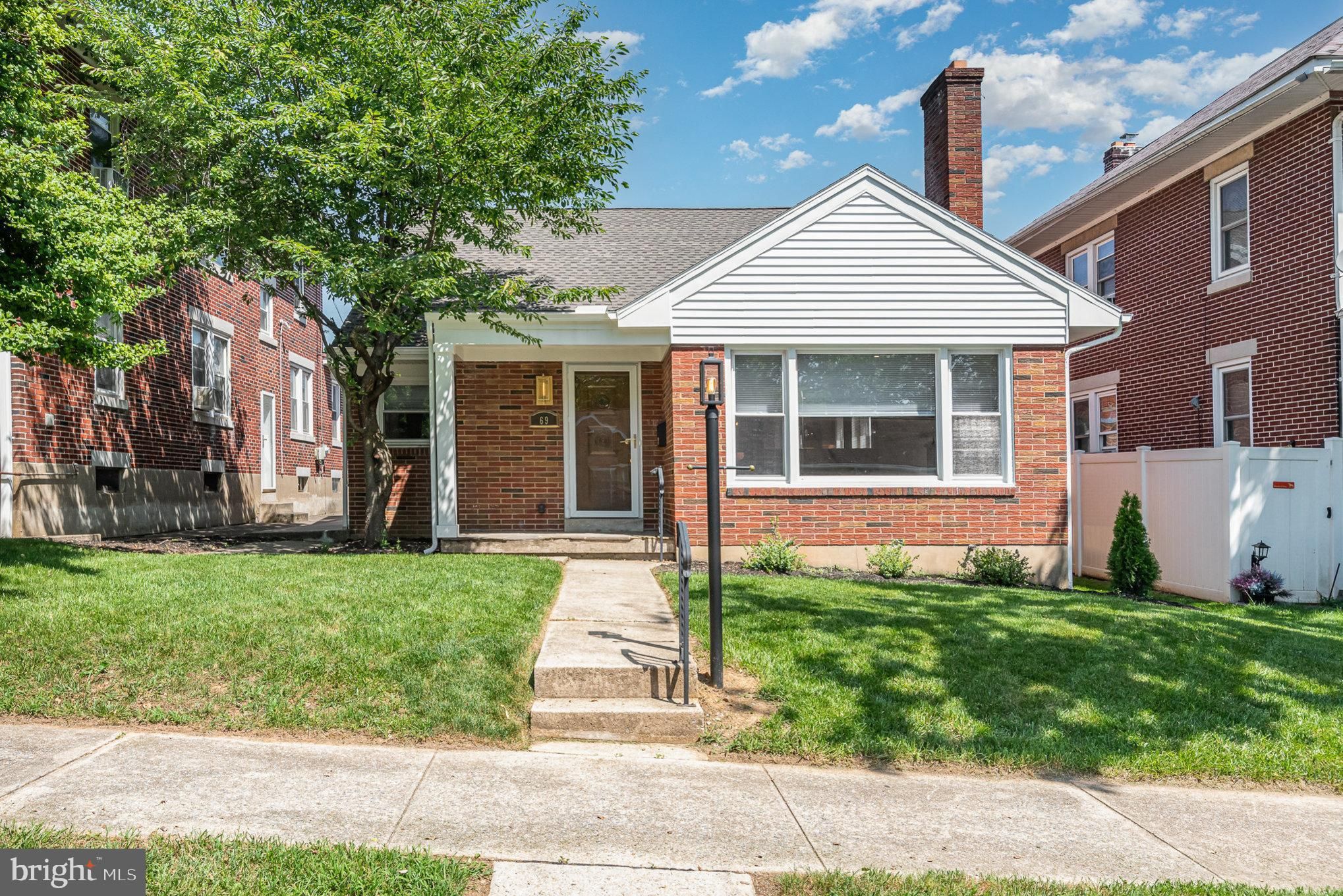 69 W Areba Avenue