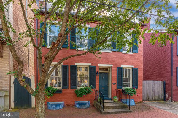 Downtown Frederick Frederick Md Homes For Sale Real Estate Neighborhoods Com