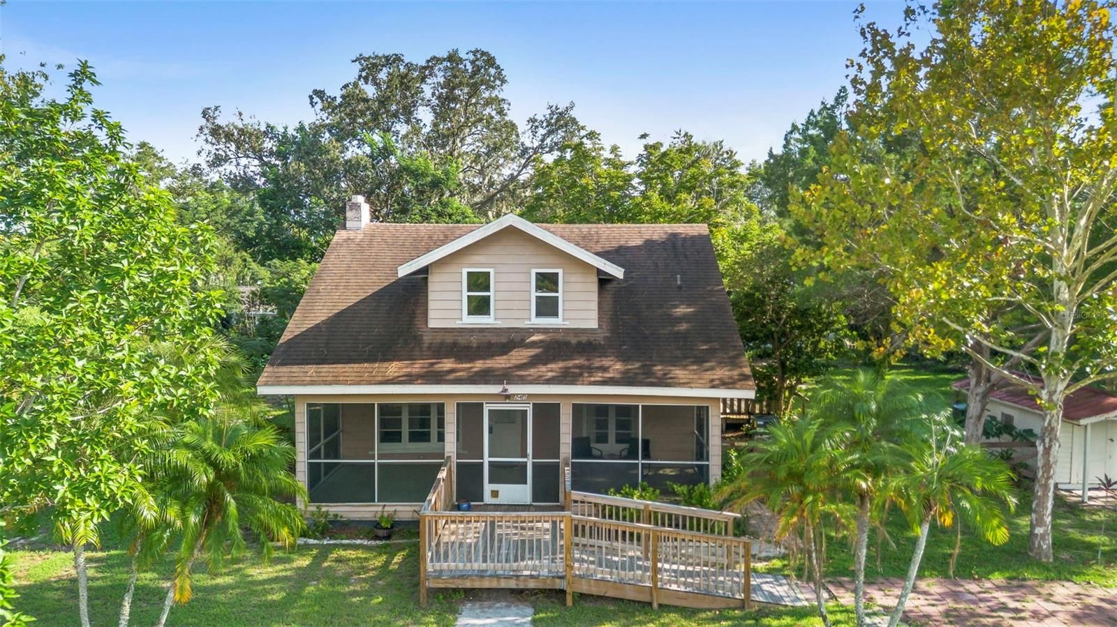 245 W Magnolia Street