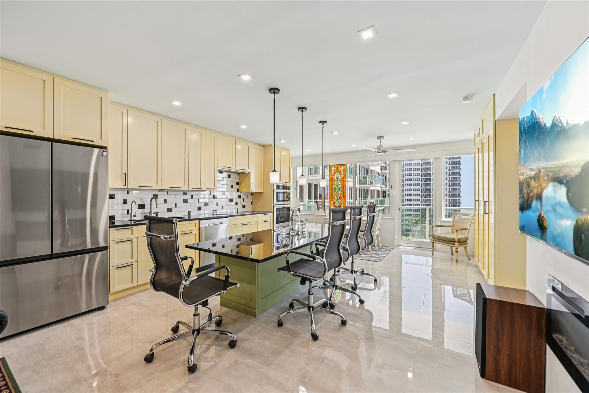 3233 Ne 34th Street 812a