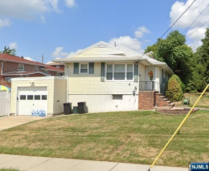 6 Gail Place