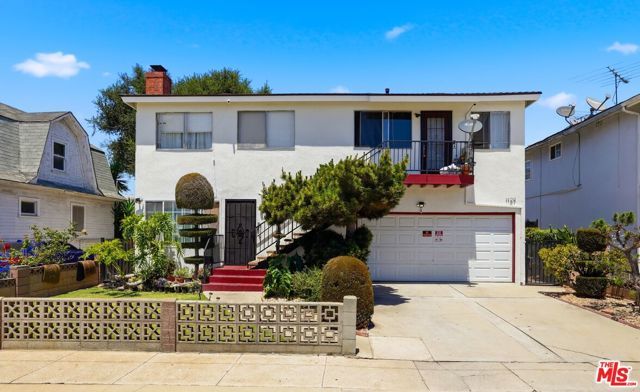 1127 W 164th Street