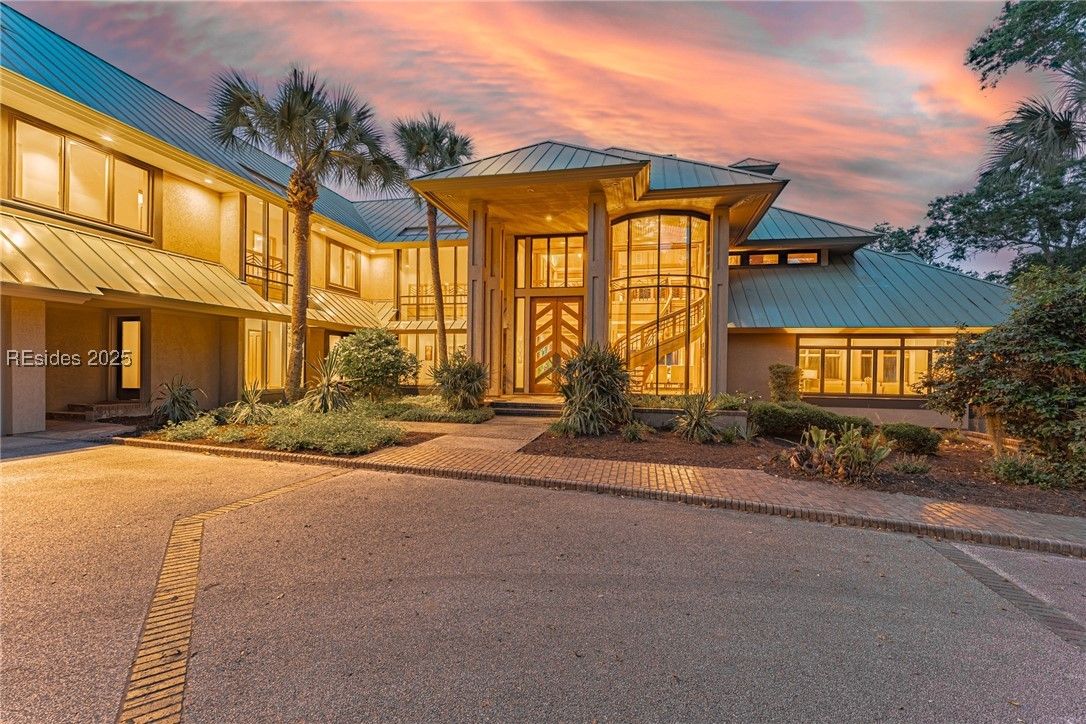 16 Oyster Shell Lane