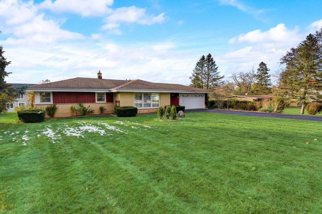 7371 South 49th Street