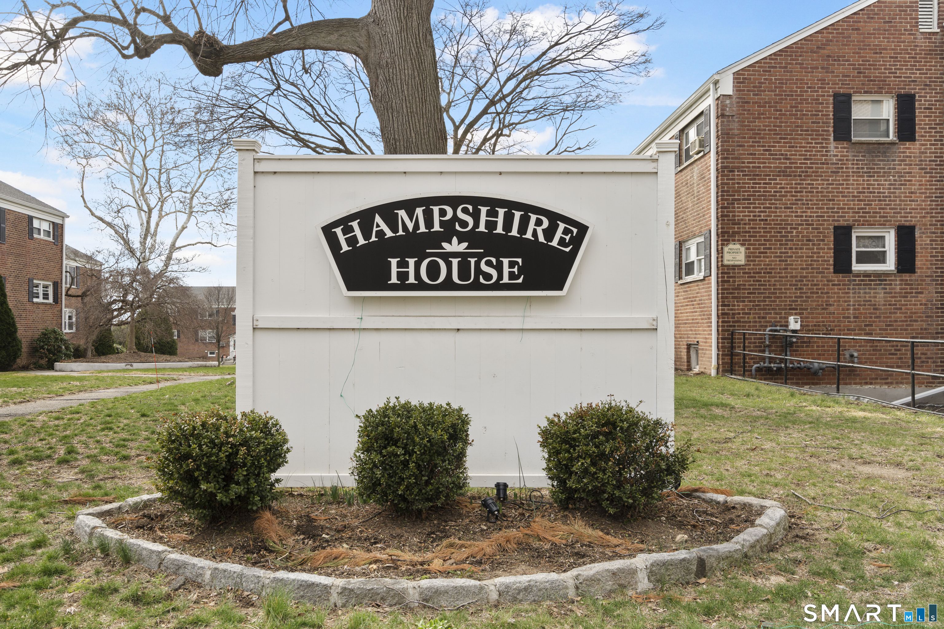 104 Strawberry Hill Avenue 1