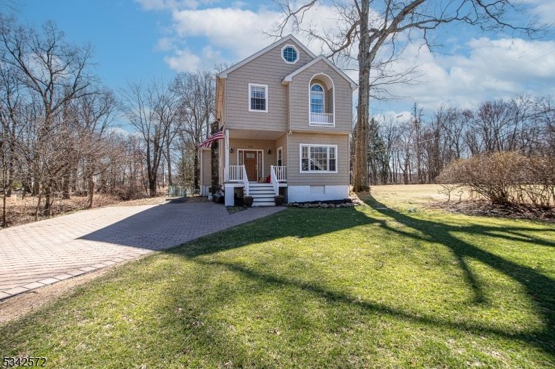 113 Morris Ave