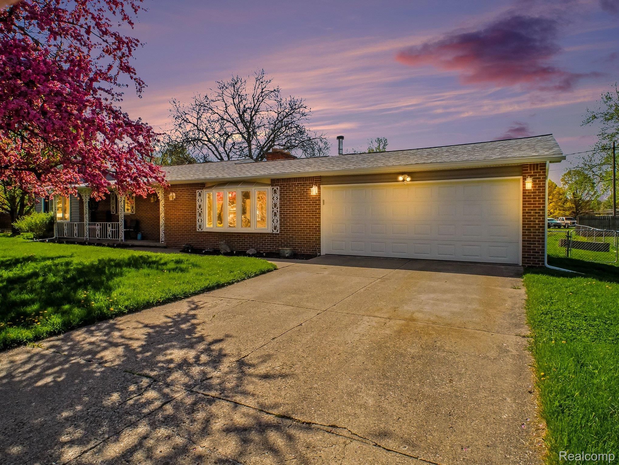 4488 Thorntree Drive