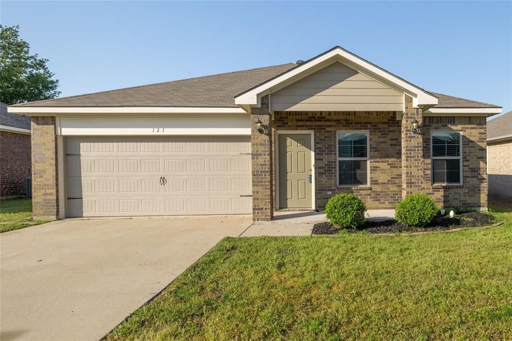 121 Mitchell Circle