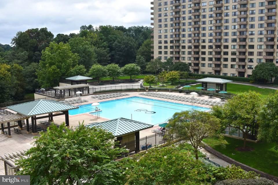 5225 Pooks Hill Road 108S