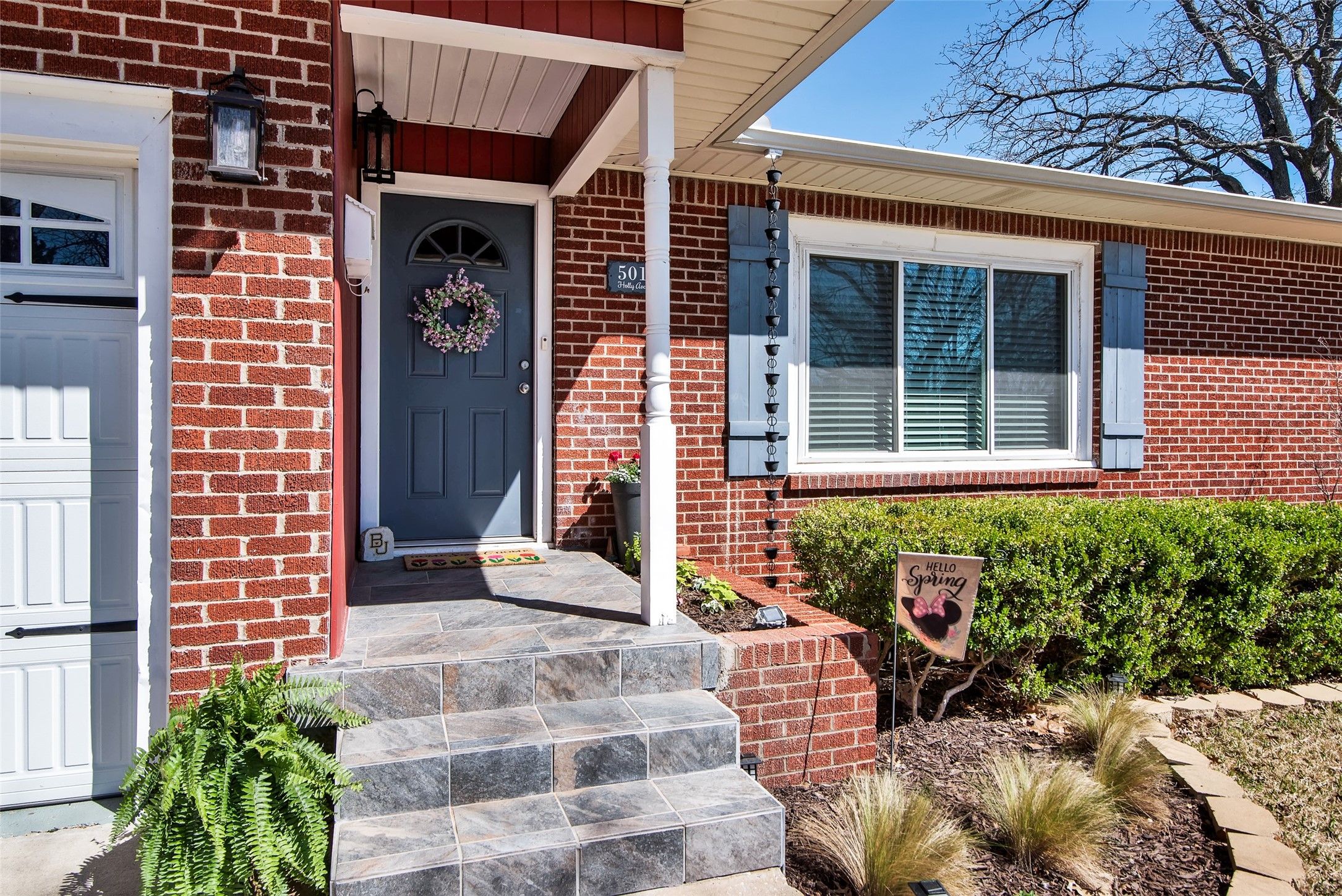 501 N Holly Avenue