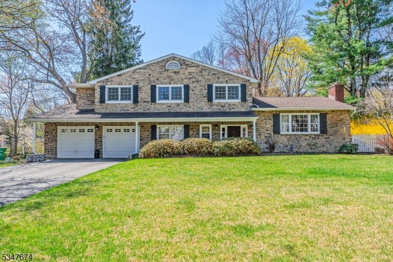 7 Drake Rd