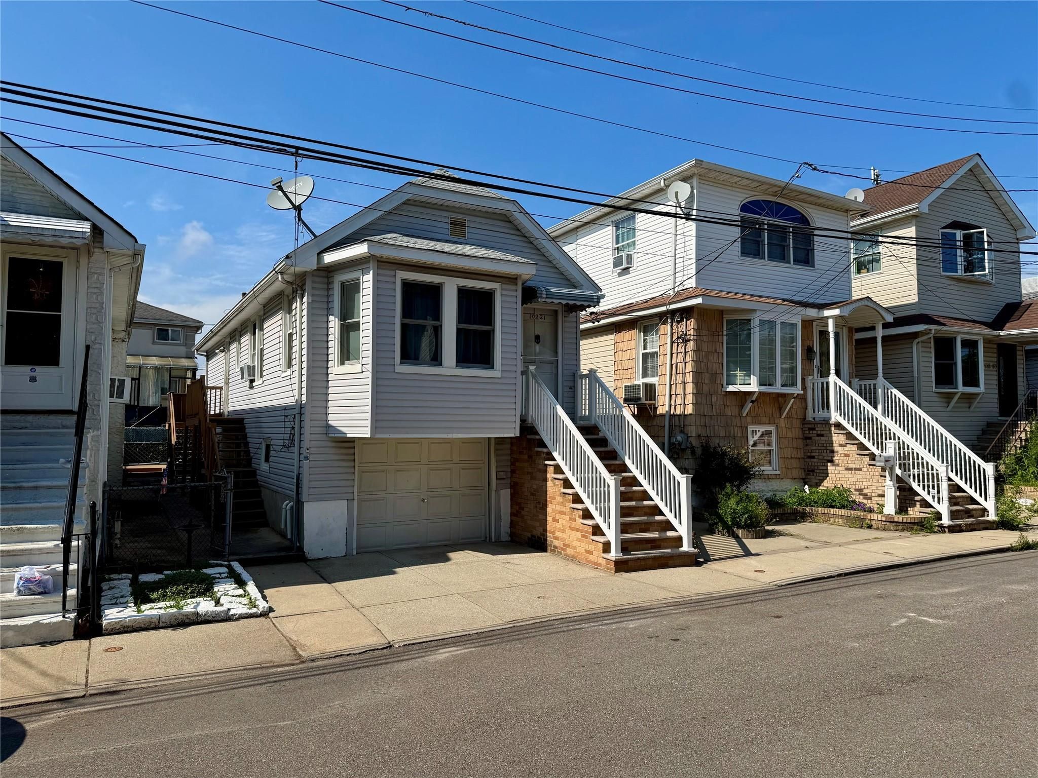 10221 Davenport Court