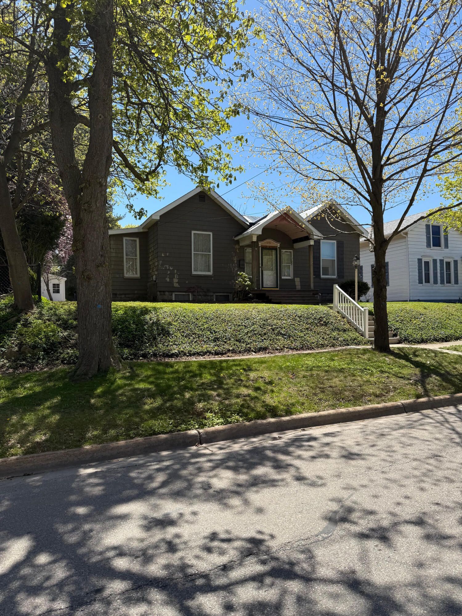 479 Fourth Street