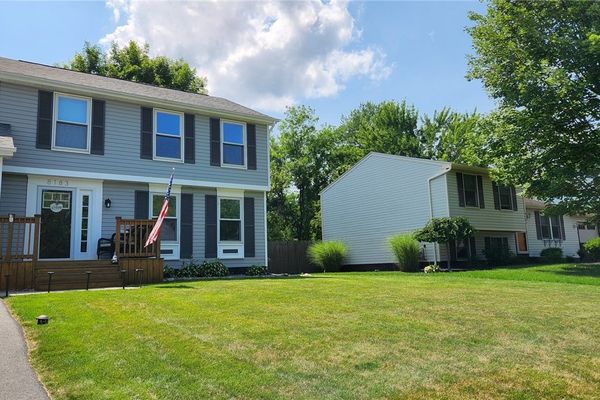 Fairway East - Liverpool, NY Homes for Sale & Real Estate |  neighborhoods.com