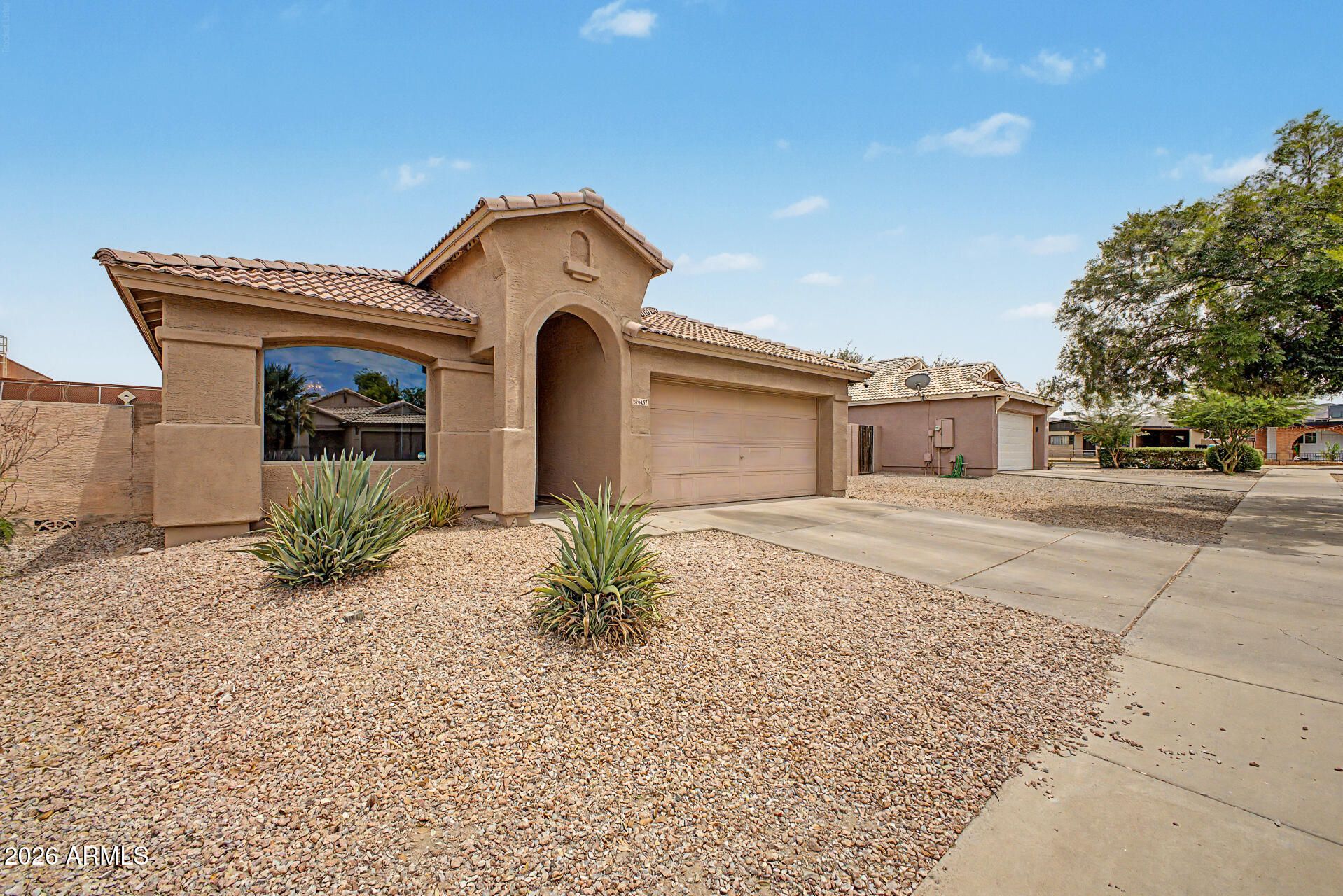 6637 S 18th Drive