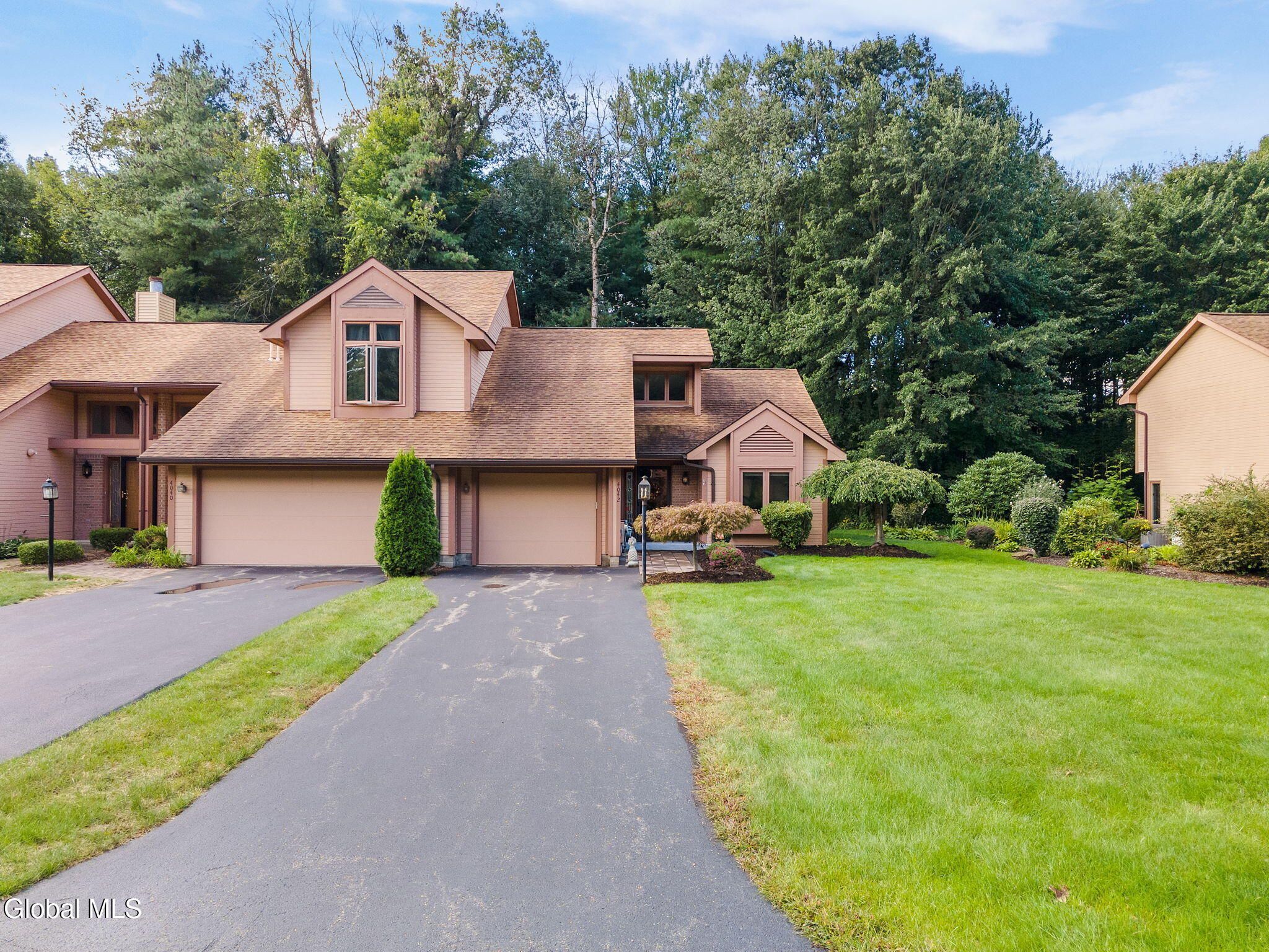 4042 Georgetown Square