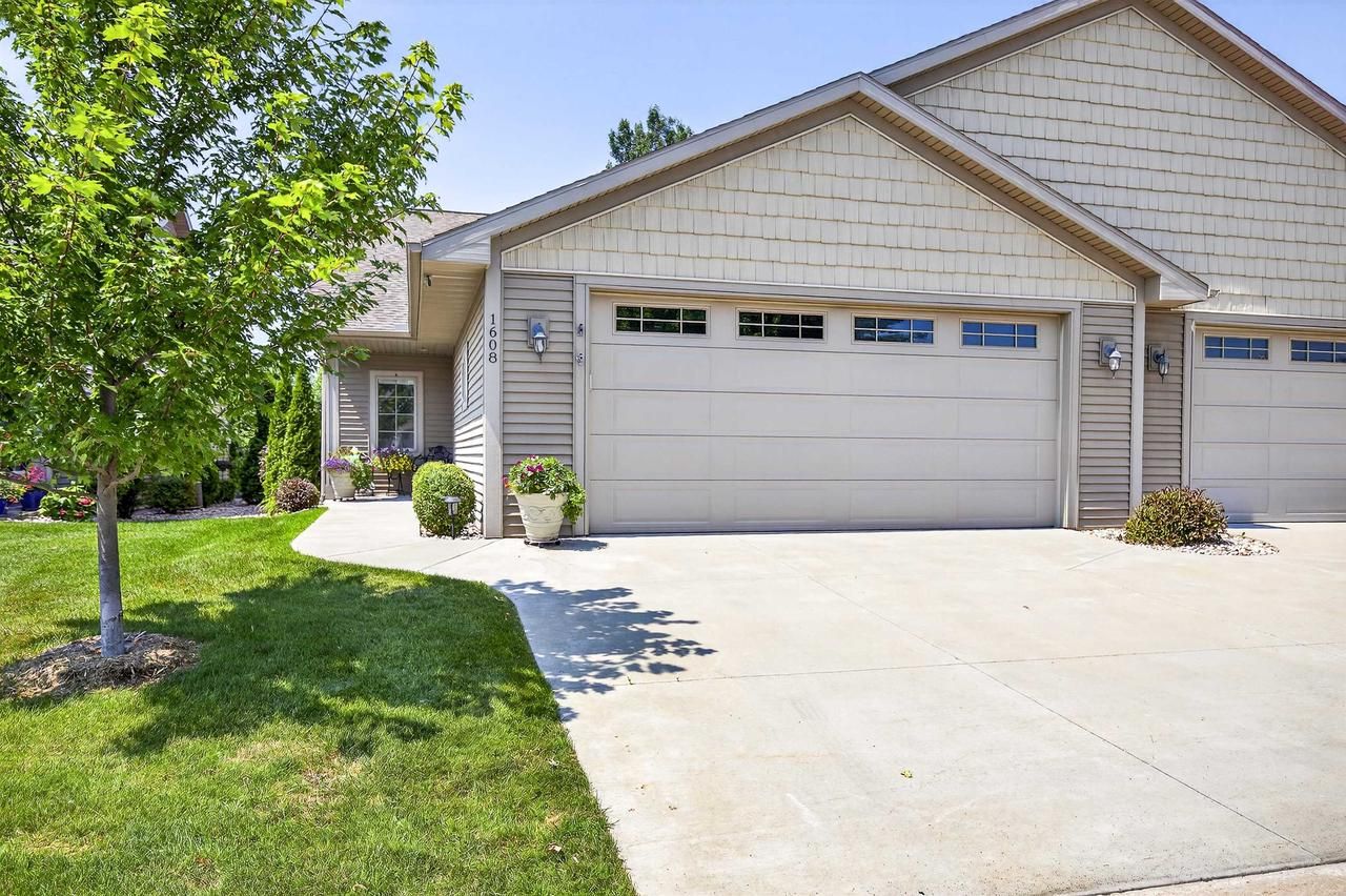 1608 Stanton Circle