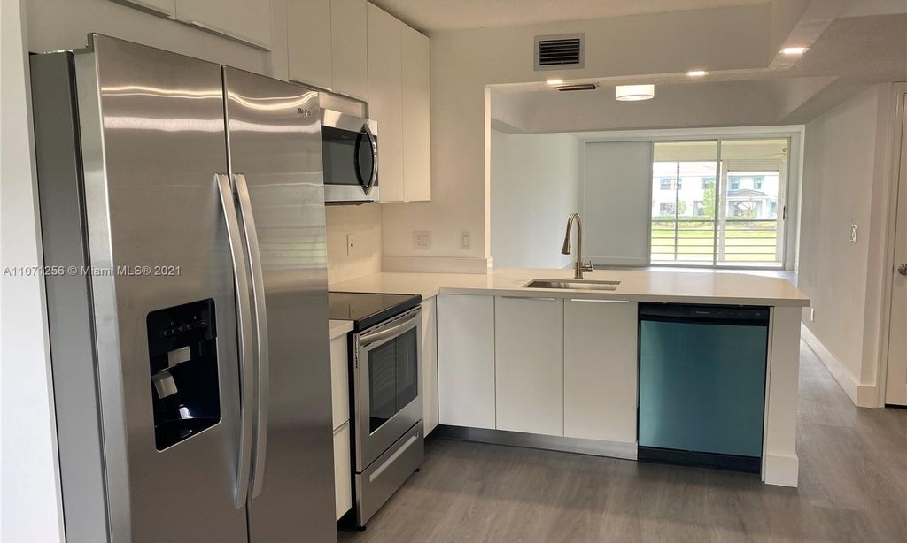 Boca Barwood Condominiums