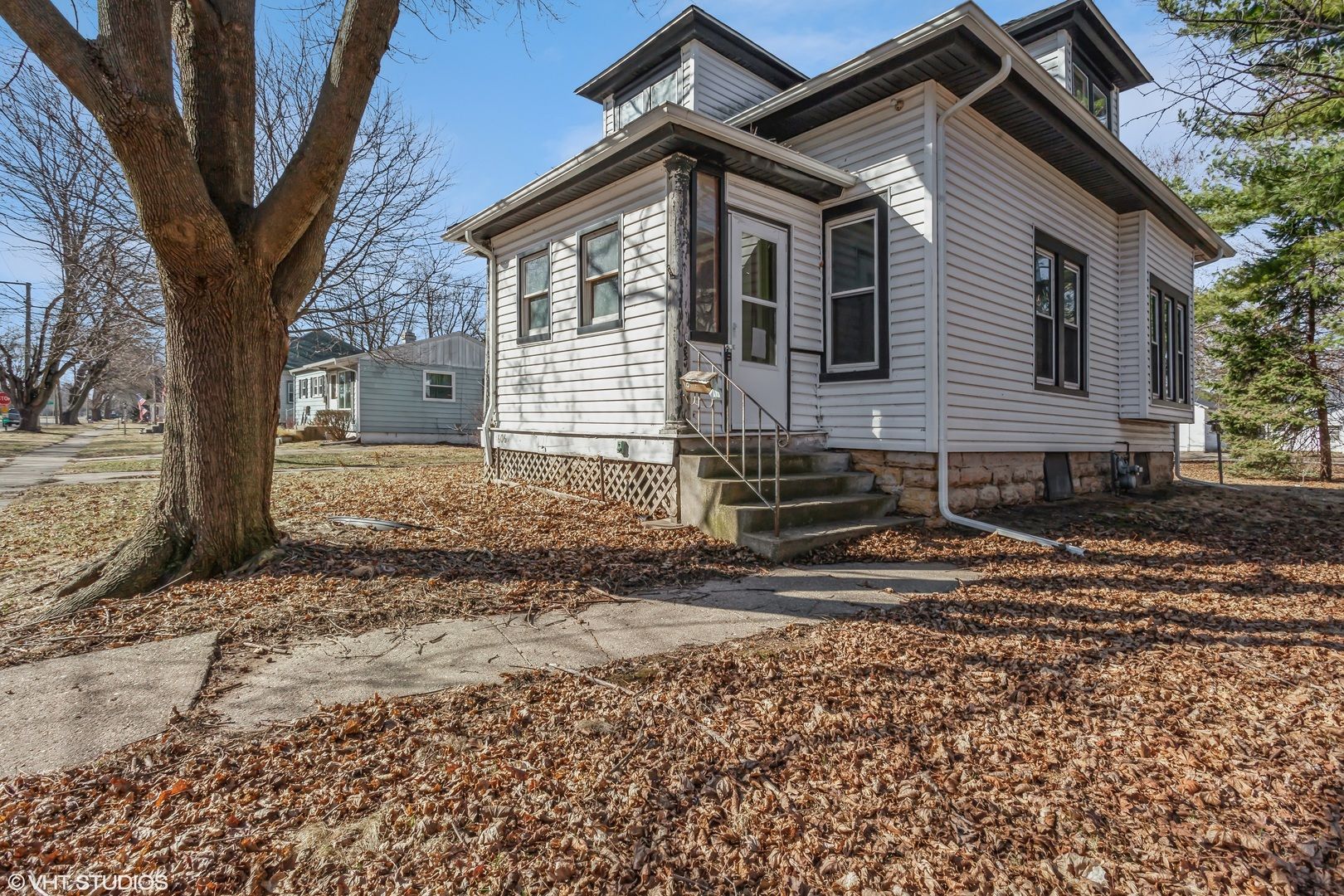 606 S 2nd Street