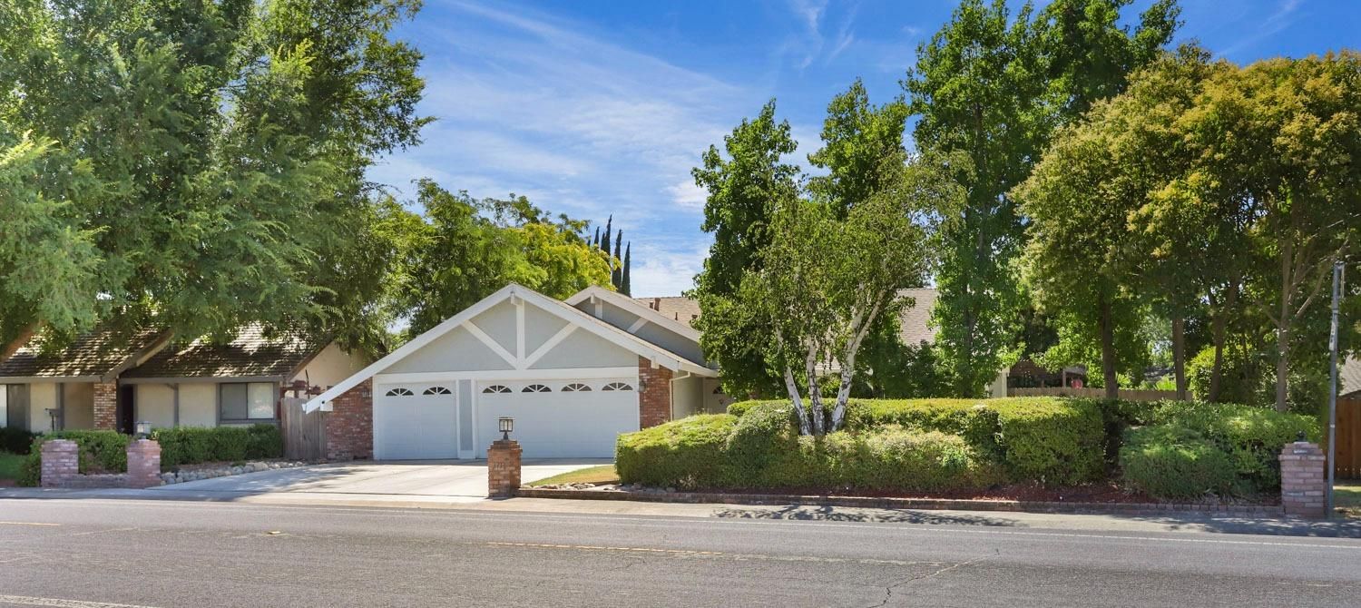 6785 S Land Park Drive