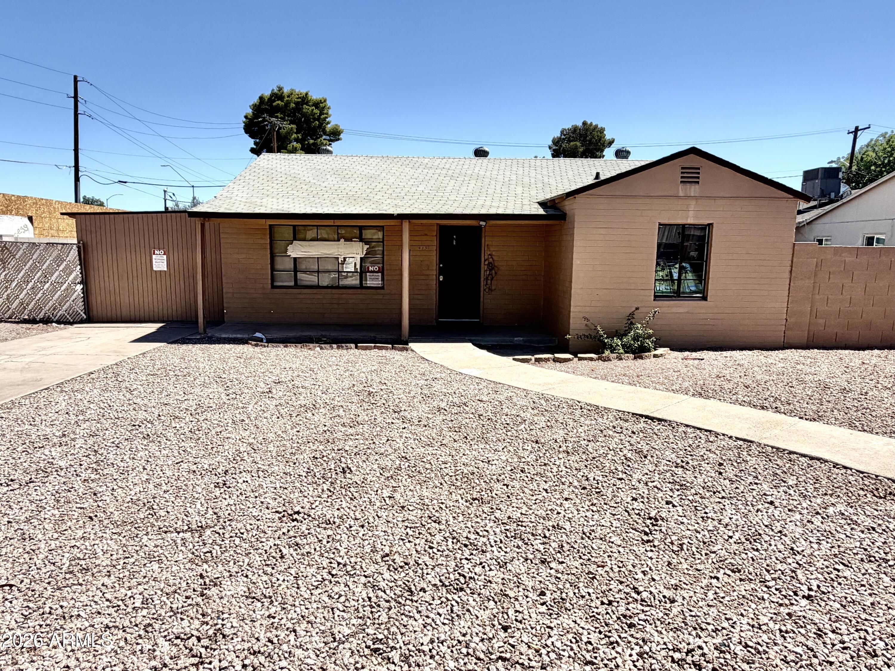 413 W 6th Drive
