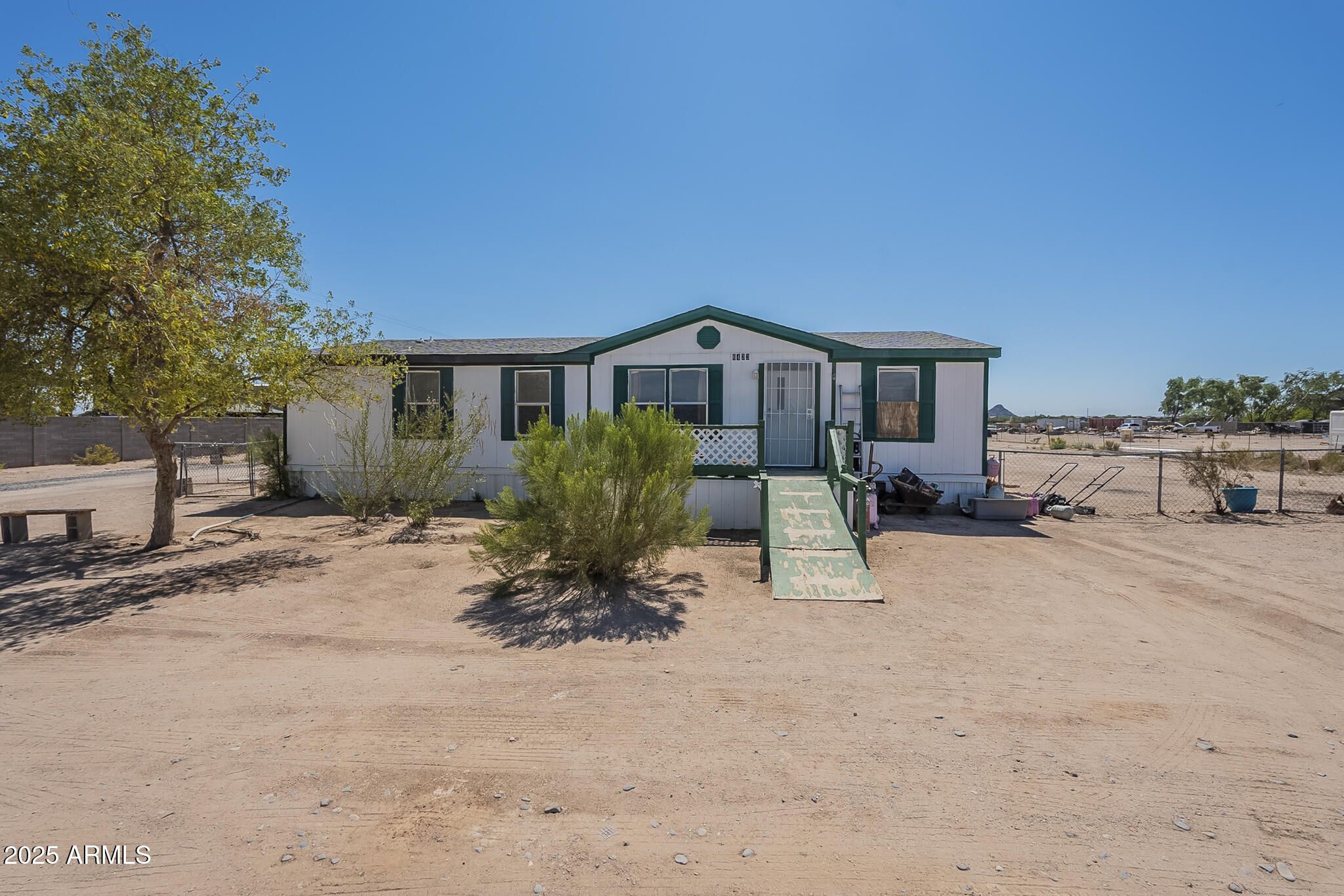 6433 E Heritage Rd. Road