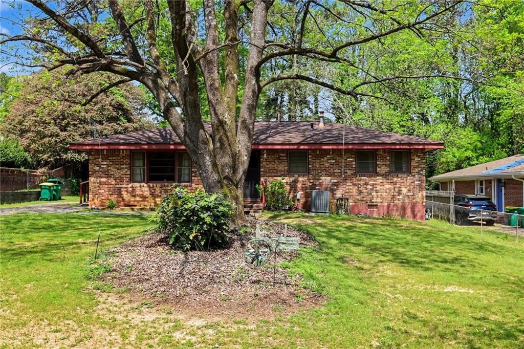 7019 Lakeview Lane