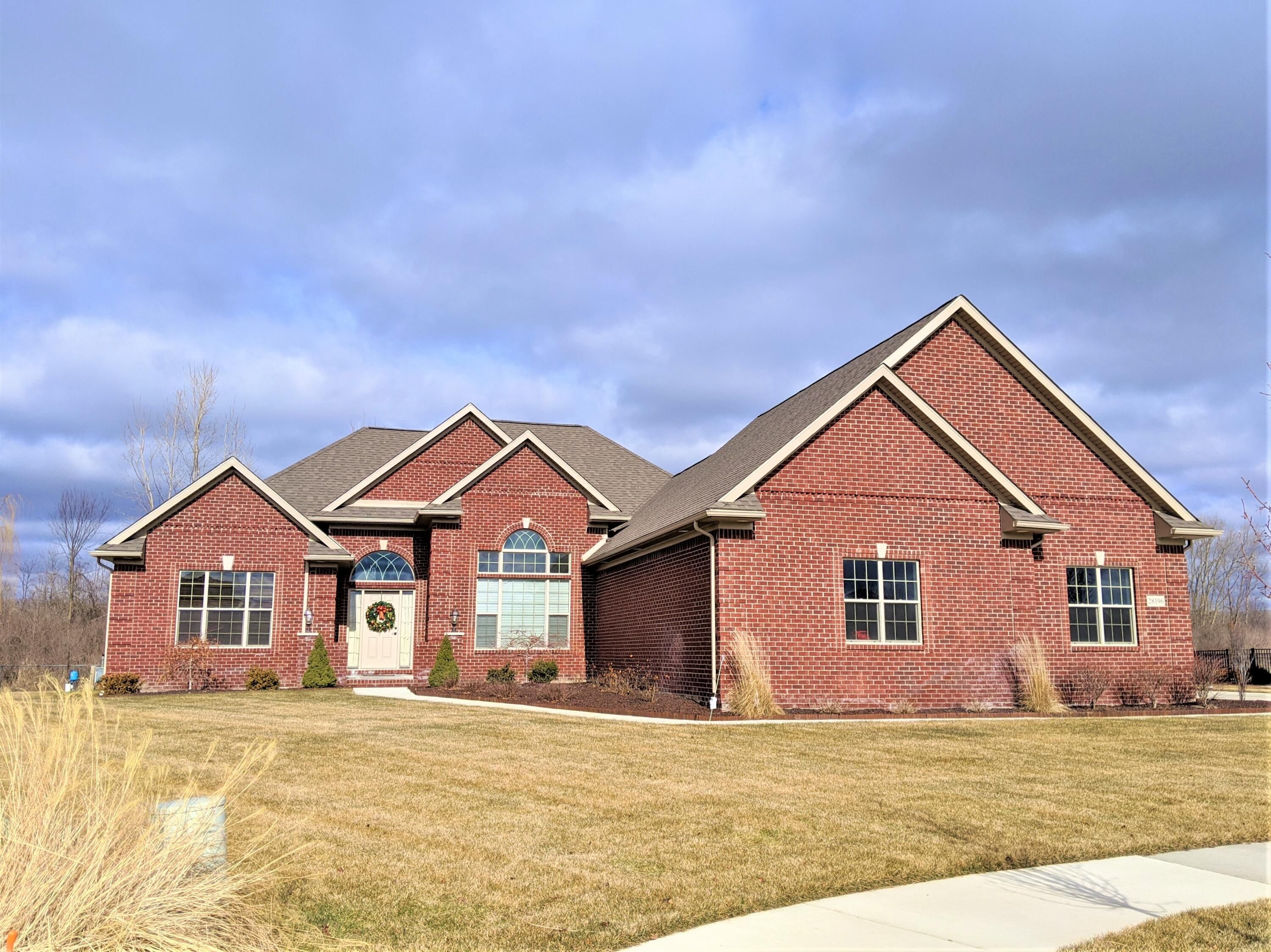 8187 Hunters Ridge Drive