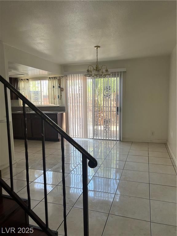 1370 Hialeah Drive B